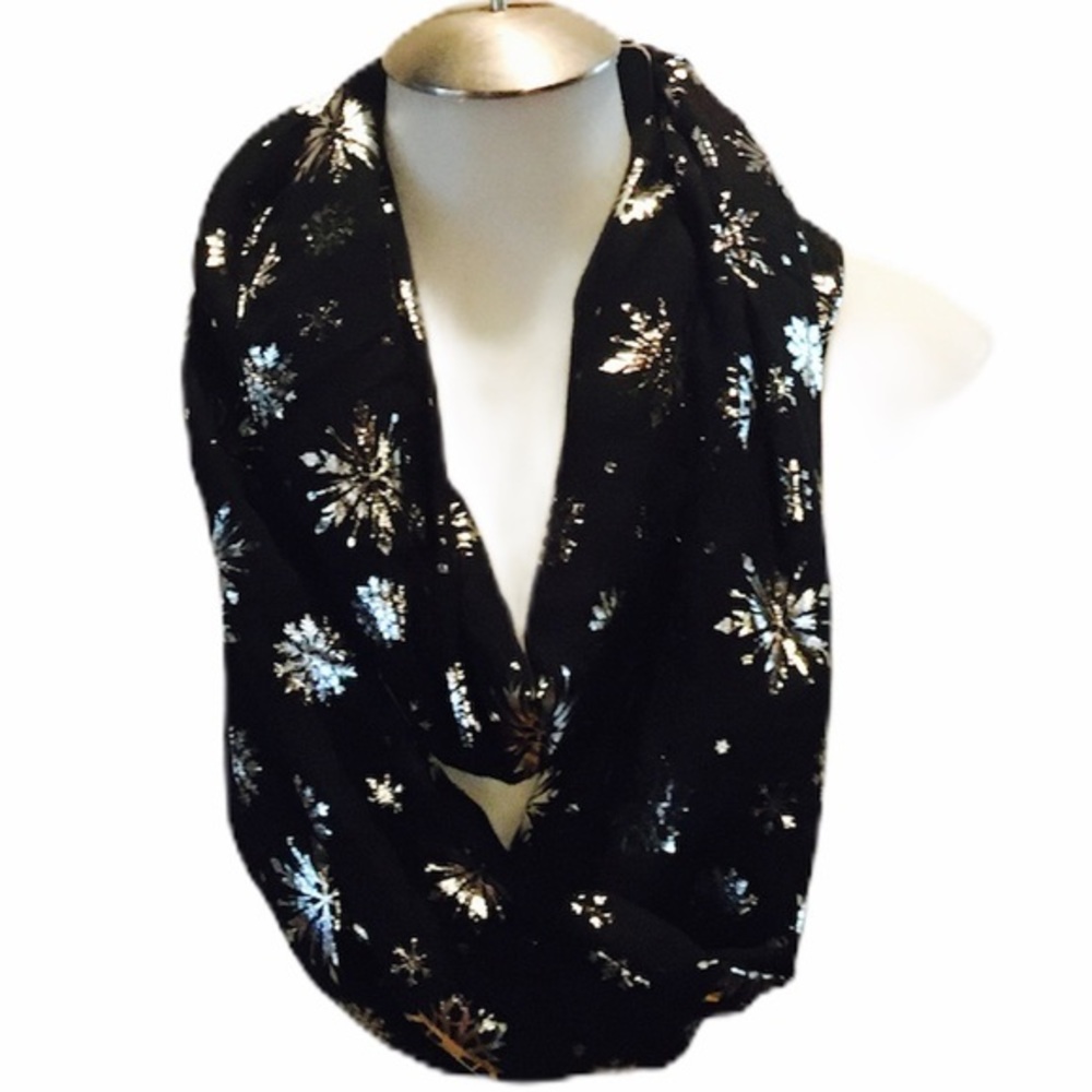 🔥4/$20 🌸NWT RENSHUN Infinity Scarves - ladies OS